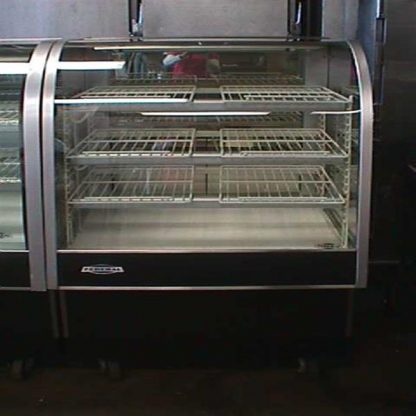 Bakery/Pie Case 3 ft, non-refrigerated