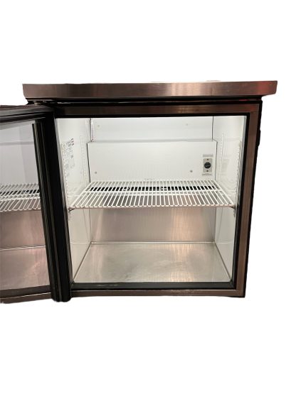 Refrigerator, Glass Dr 32", True U/C Glass door open