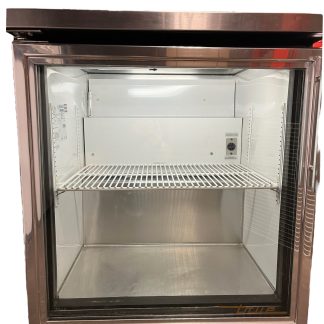 Refrigerator, Glass Dr 32", True U/C Glass door